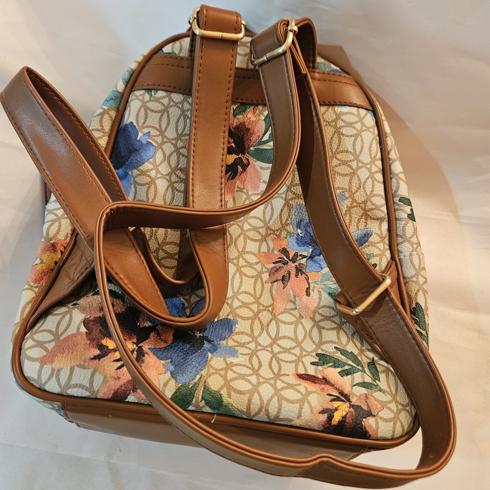 Floral Patterned Backpack With Chain Accent - image 2